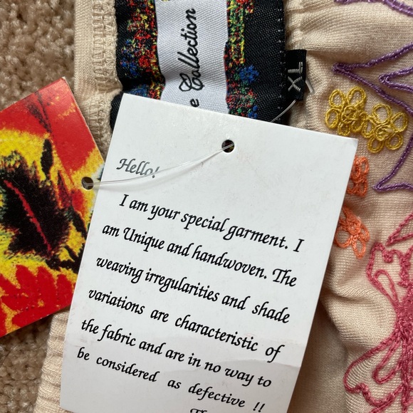 BEAUTIFUL Blouse and skirt outfit! Western/serape design with hand embroidery! - Picture 4 of 9